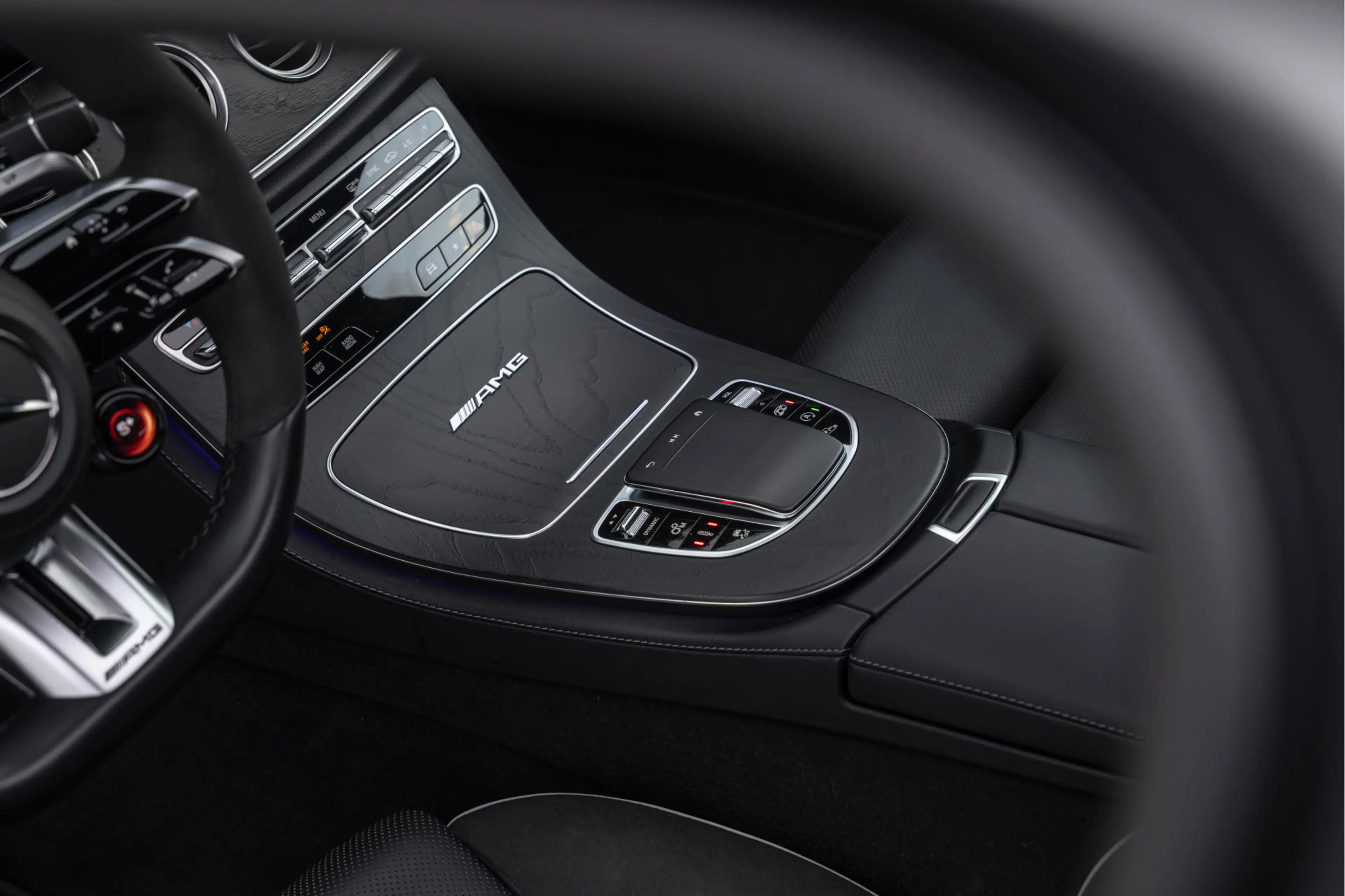 Mercedes-Benz E 63 AMG S 4MATIC+ 612pk Pano 20''  AMG Track Pack — photo 7