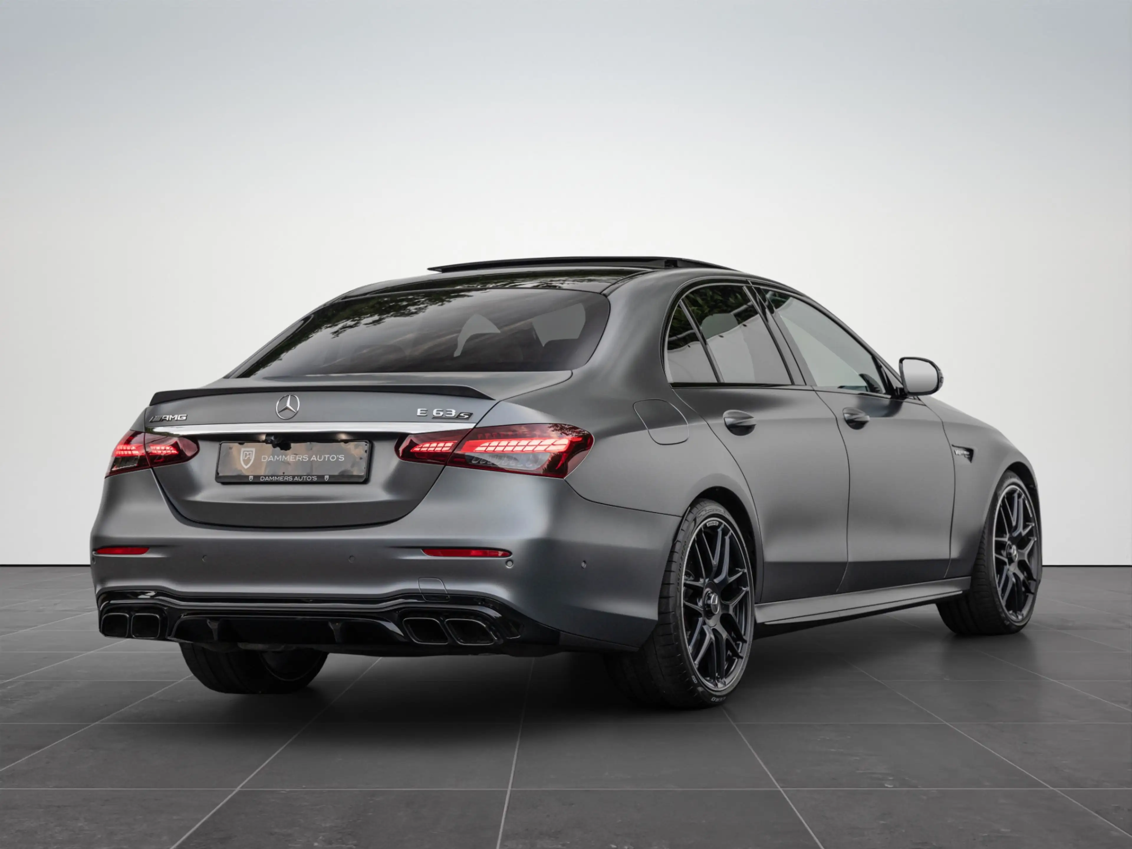 Mercedes-Benz E 63 AMG S 4MATIC+ 612pk Pano 20''  AMG Track Pack — photo 12