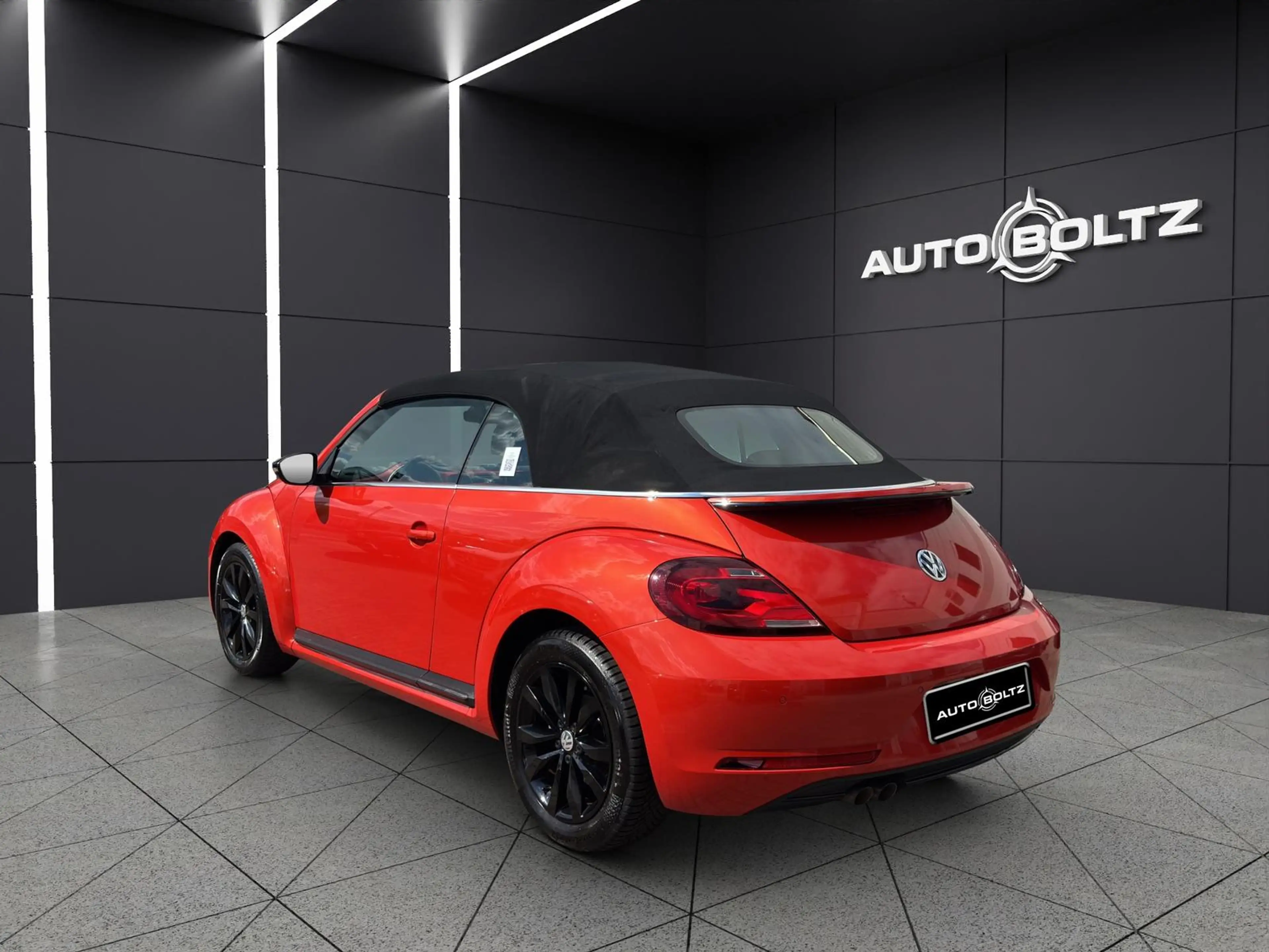 Volkswagen Beetle 1.4 TSI Design BMT Black Style Navi — photo 5