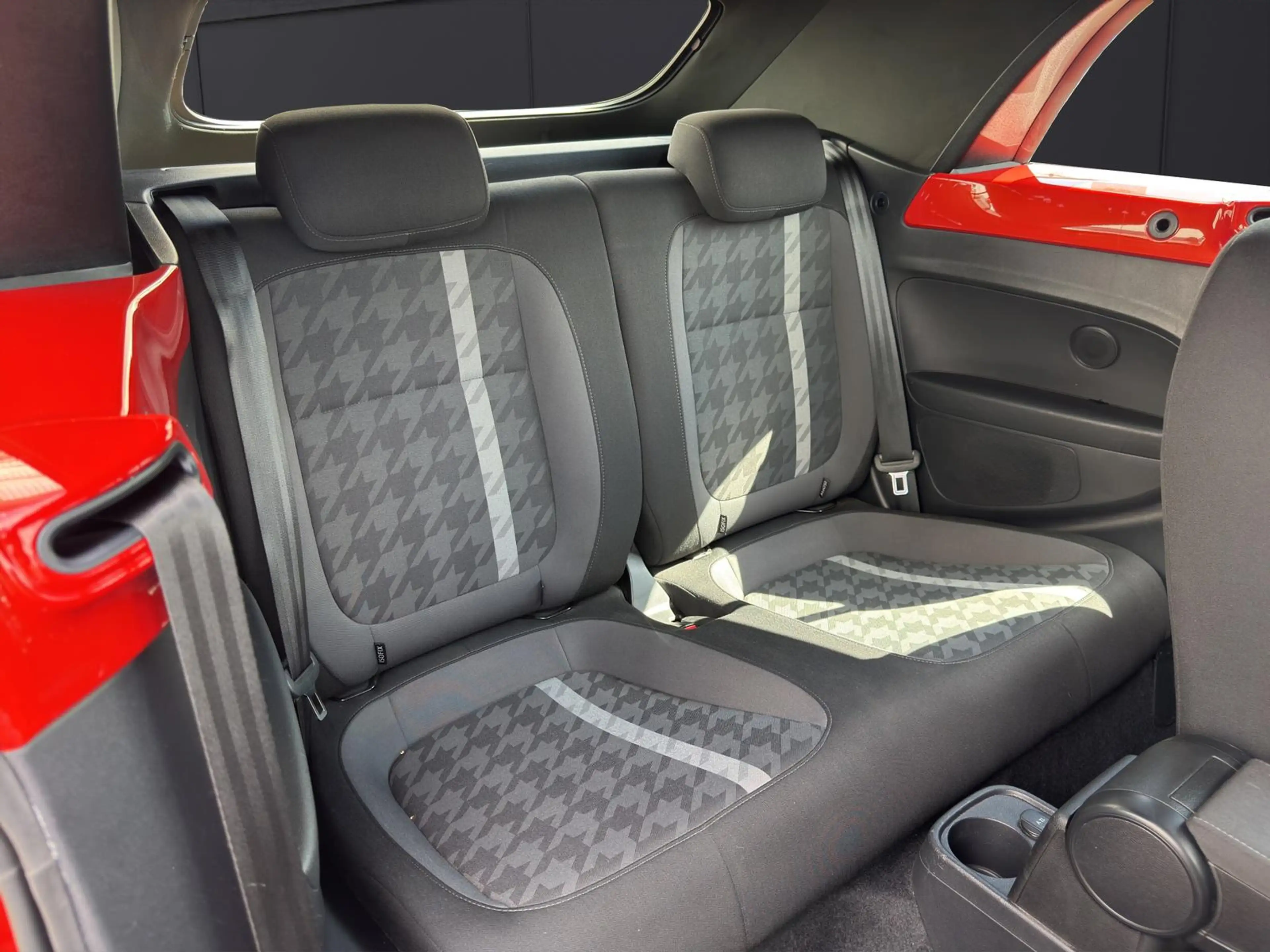Volkswagen Beetle 1.4 TSI Design BMT Black Style Navi — photo 13