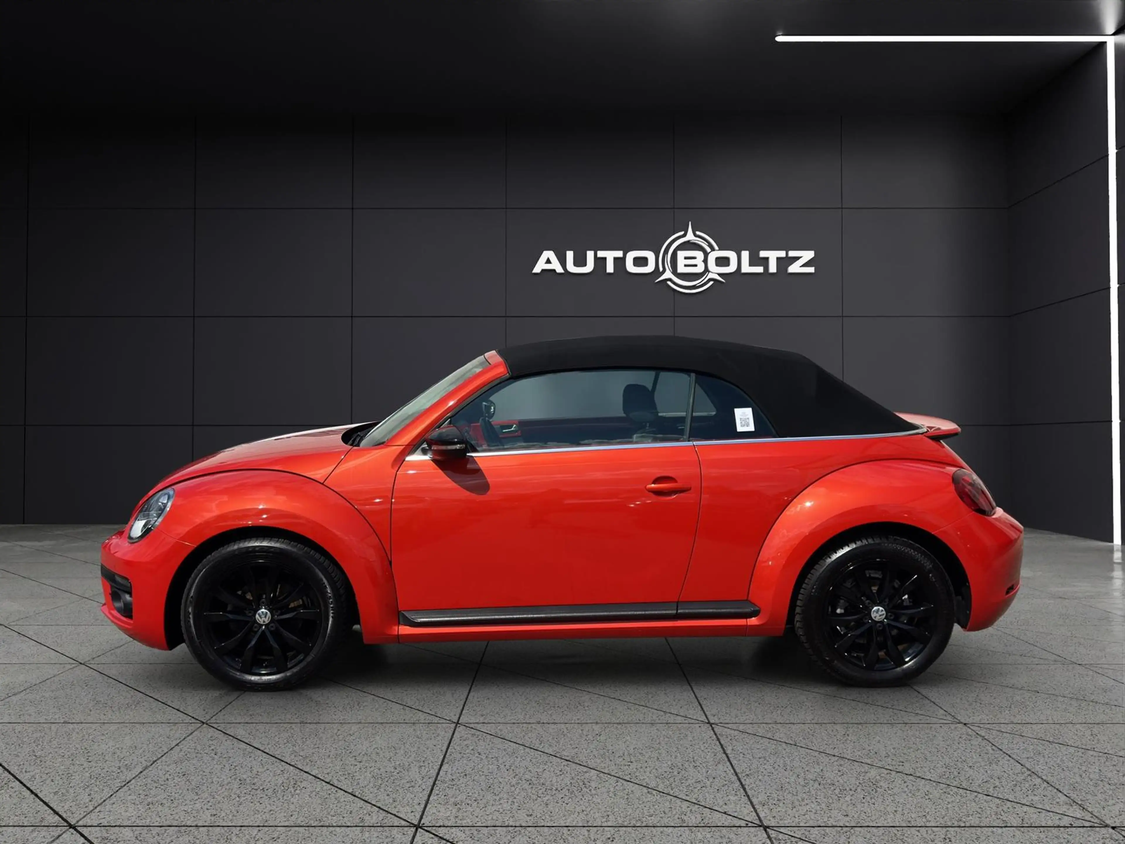 Volkswagen Beetle 1.4 TSI Design BMT Black Style Navi — photo 14