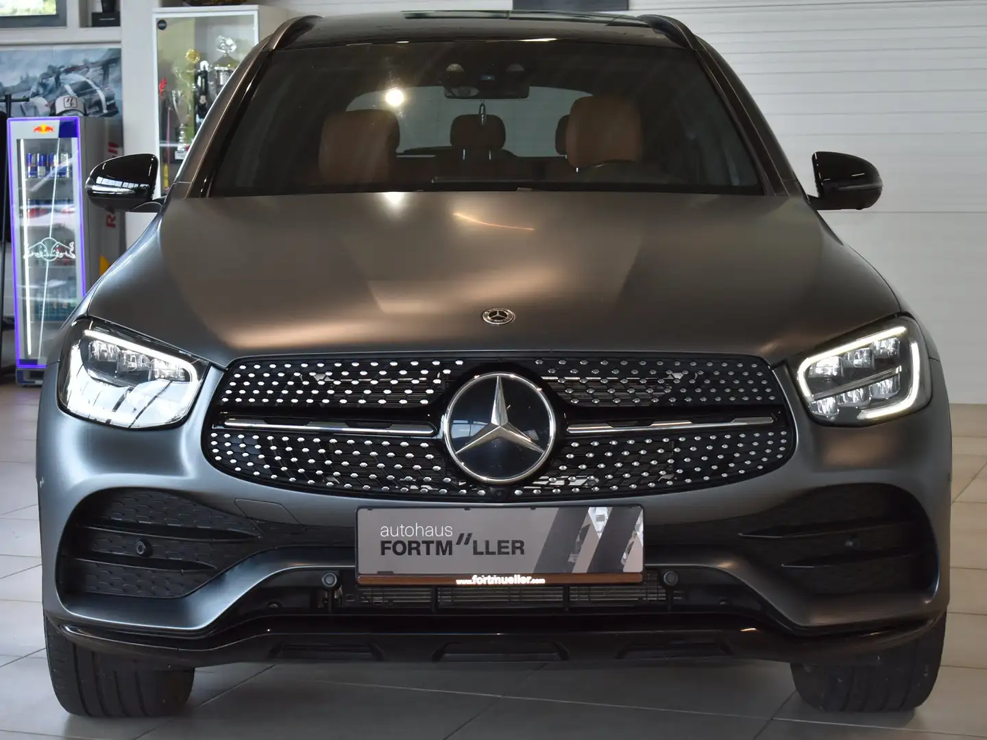 Mercedes-Benz GLC 300 de 4Matic//AMG Sport //Pano//AHK Grey - 2