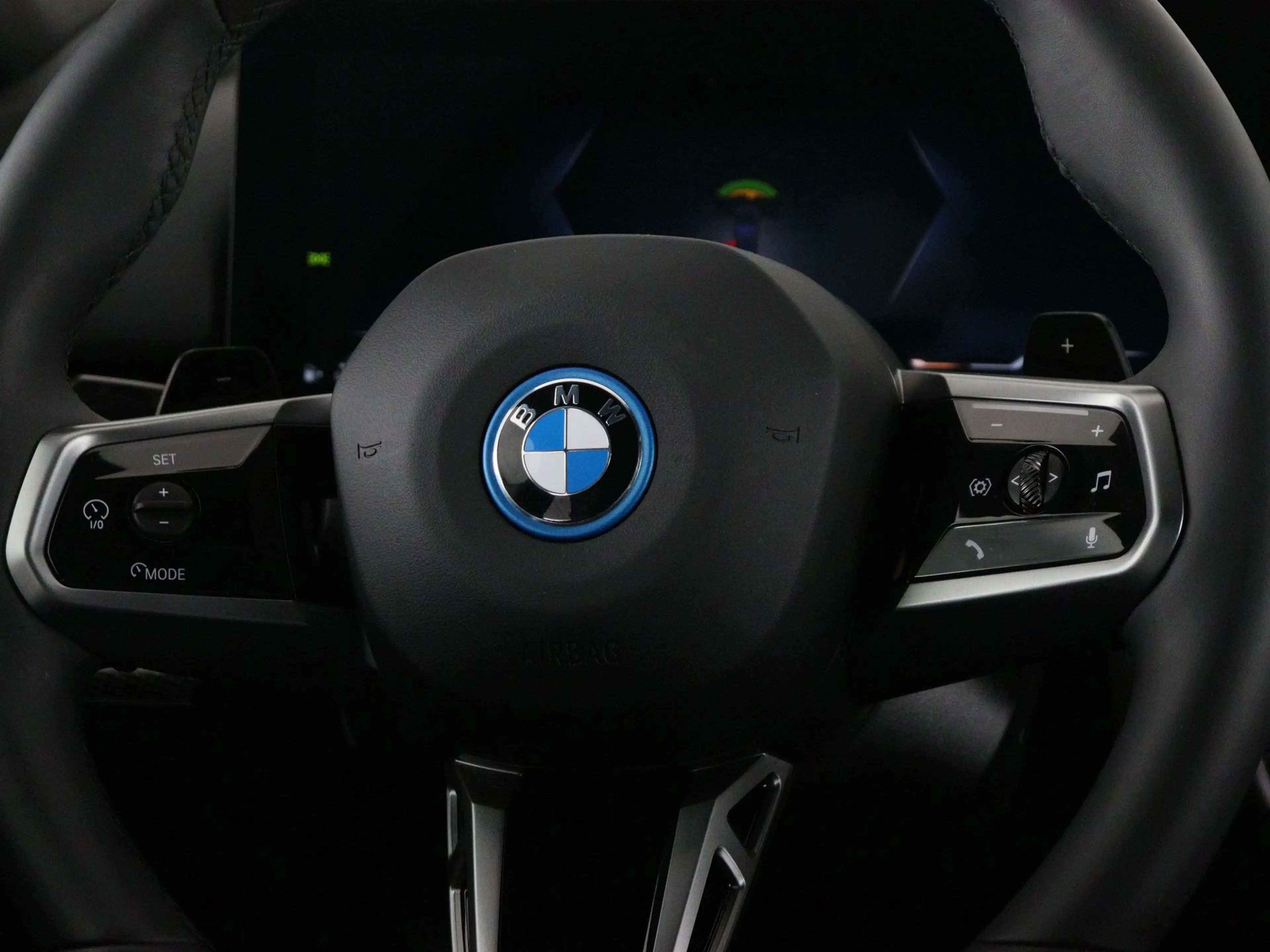 BMW 550 5 Serie 550e xDrive — photo 3