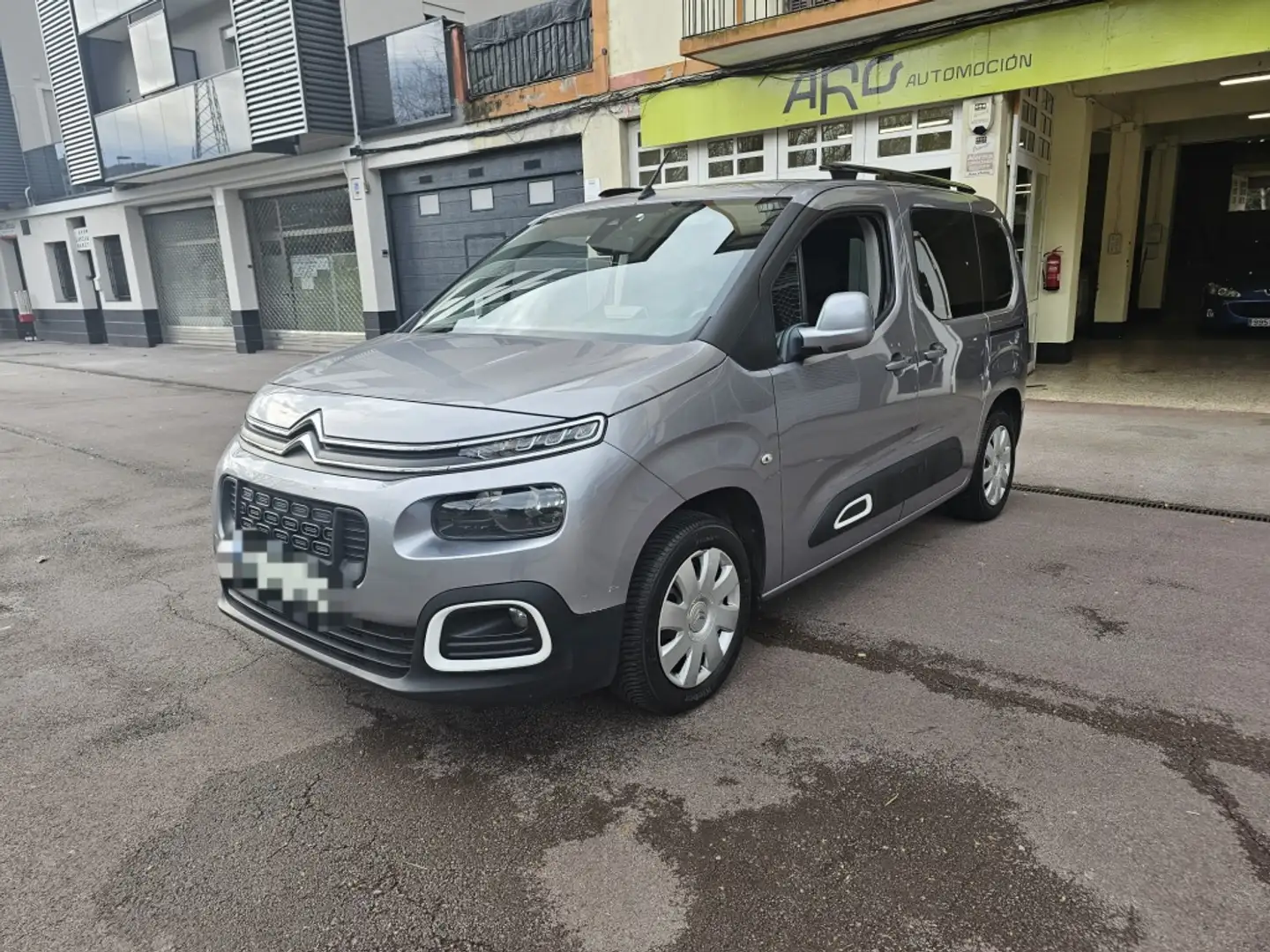 Citroen Berlingo BlueHDi S&S Talla M 100 años 130 Gris - 2