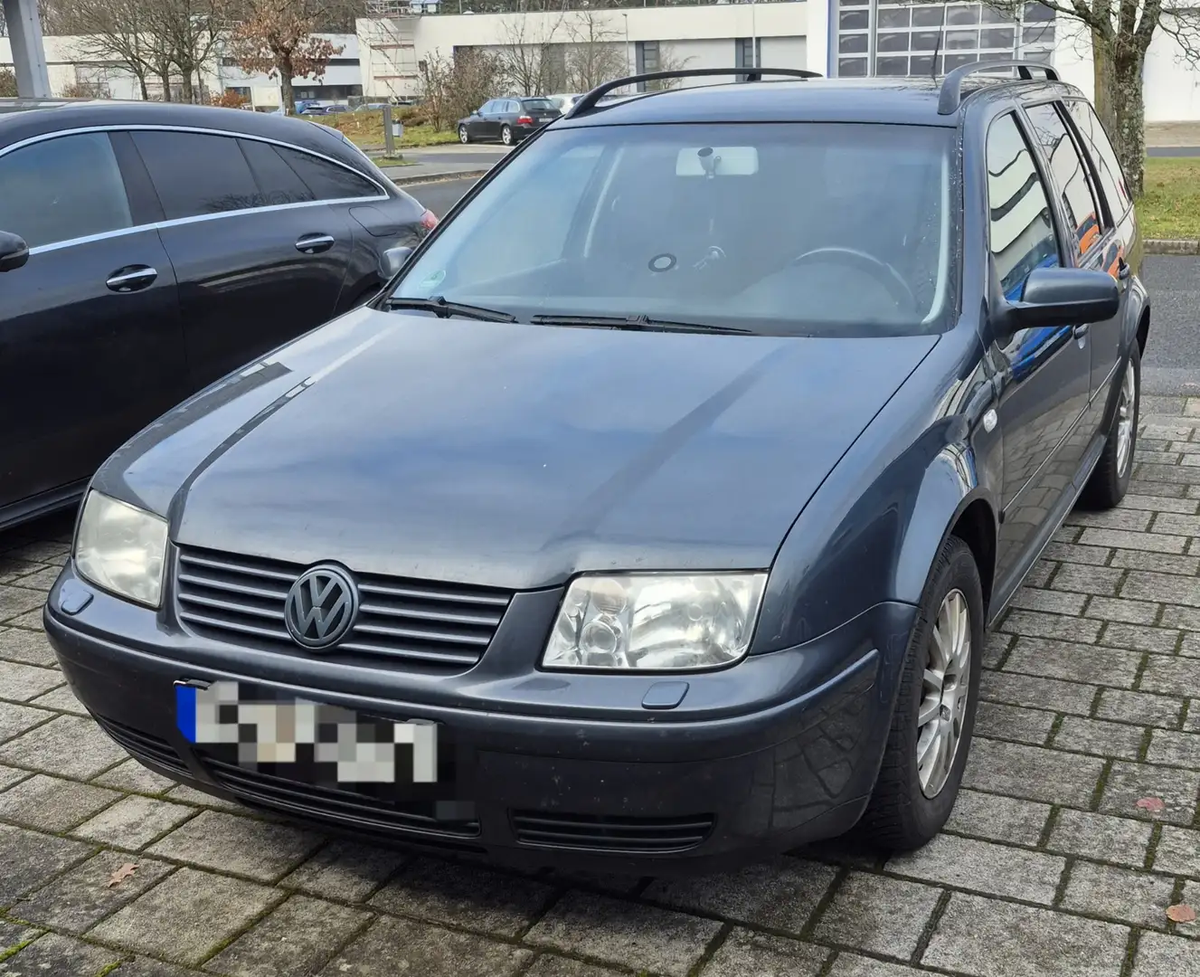 Volkswagen Bora Variant 1.8 5V Turbo Trendline Šedá - 1