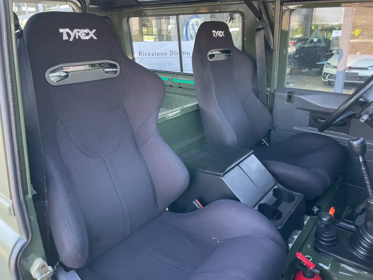 Land Rover Defender 90 2.5 td Soft Top, foto 7