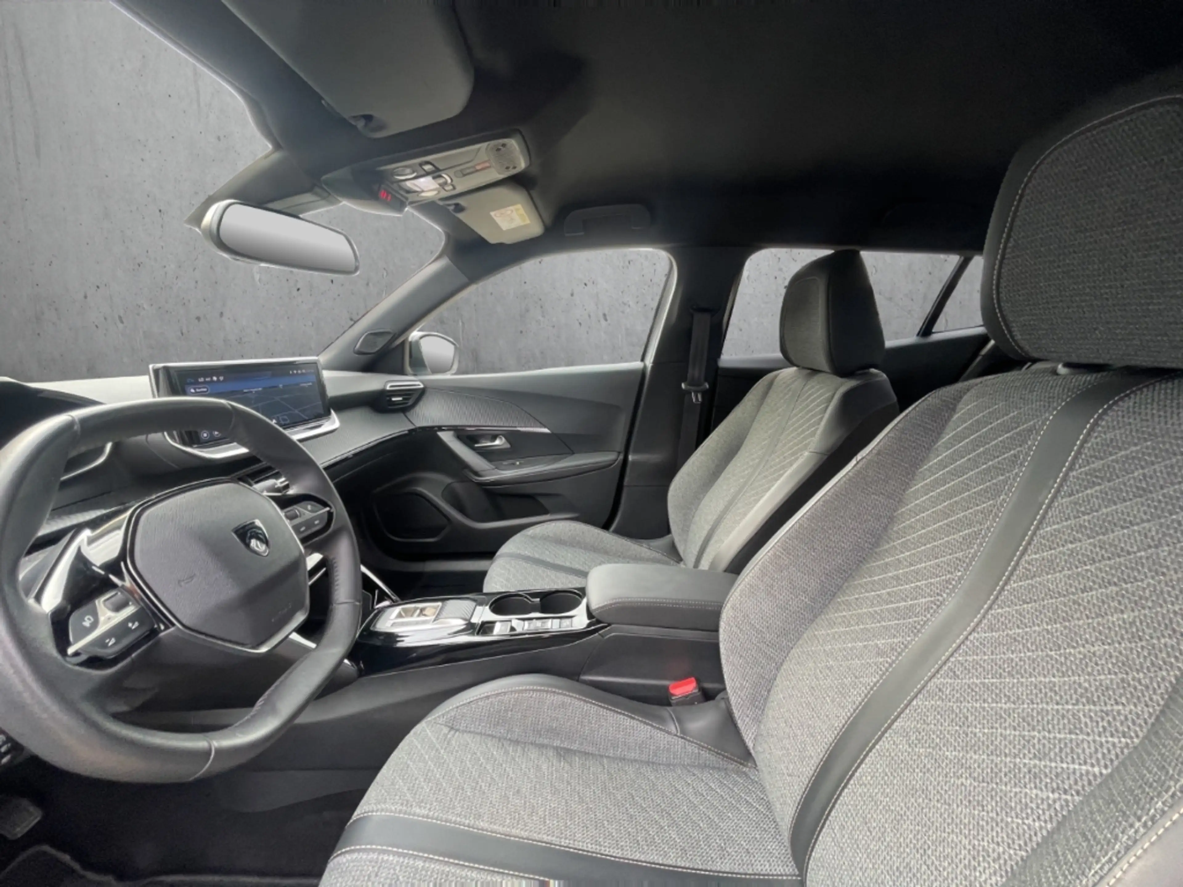 Peugeot 2008 Allure PT130 EAT8 LED CarPlay Navi R-Kamera Sitzhz — photo 9