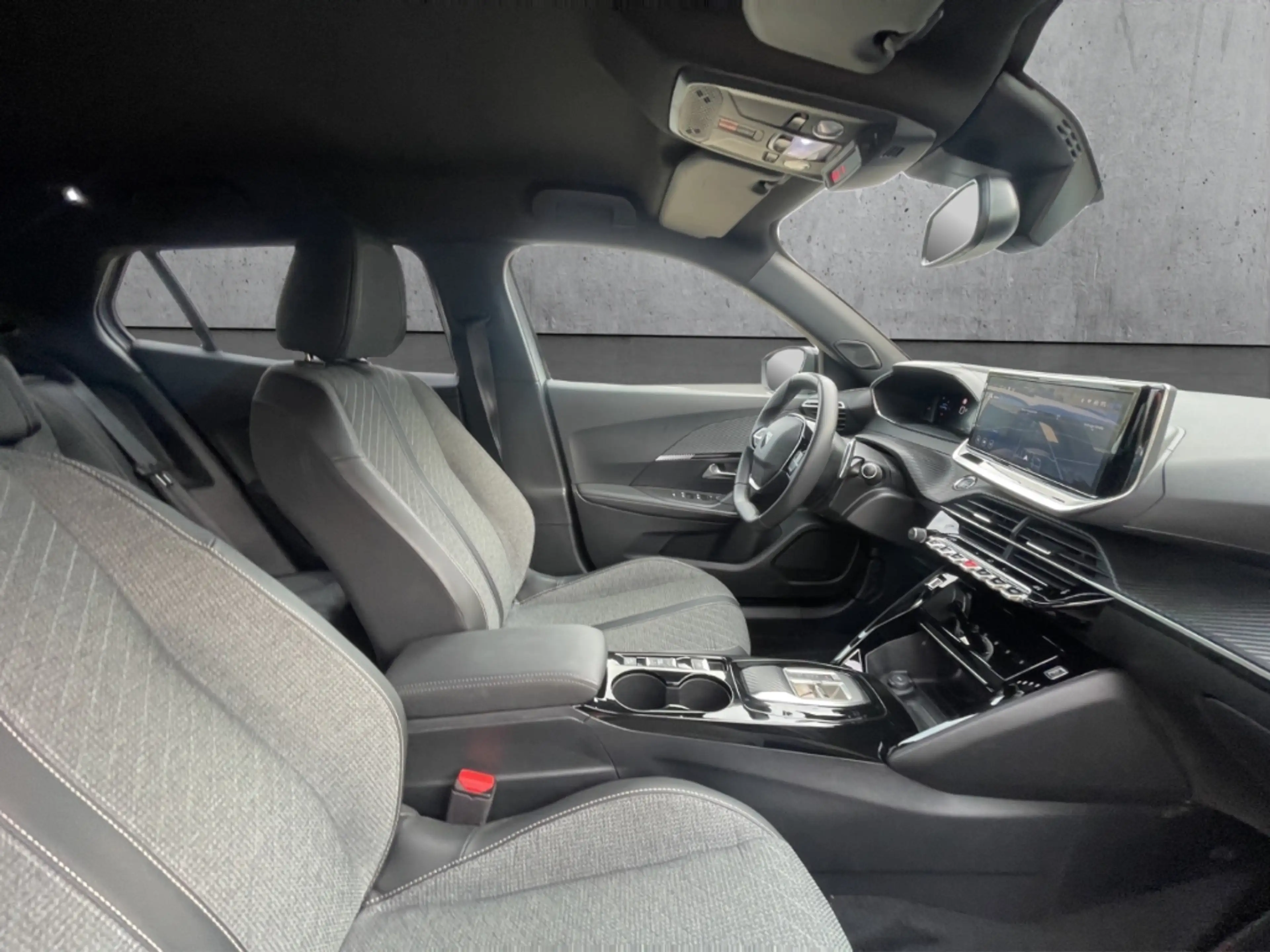 Peugeot 2008 Allure PT130 EAT8 LED CarPlay Navi R-Kamera Sitzhz — photo 13