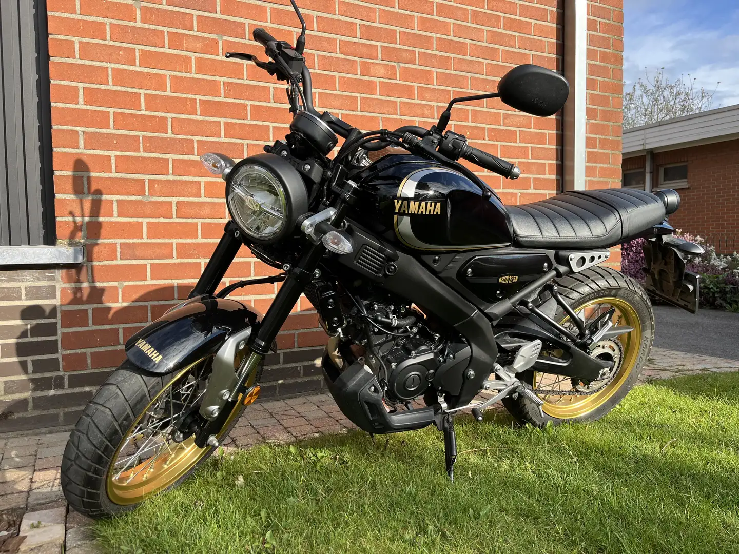 Yamaha XSR 125 legacy - 1