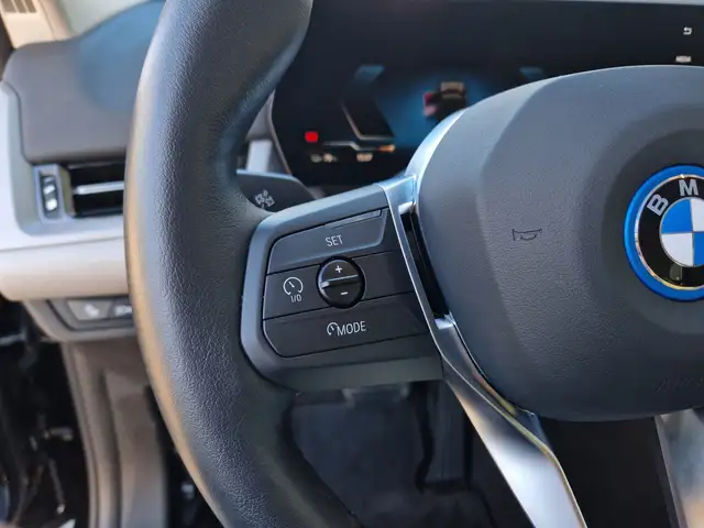 BMW iX1 xDrive30 Ansicht 9