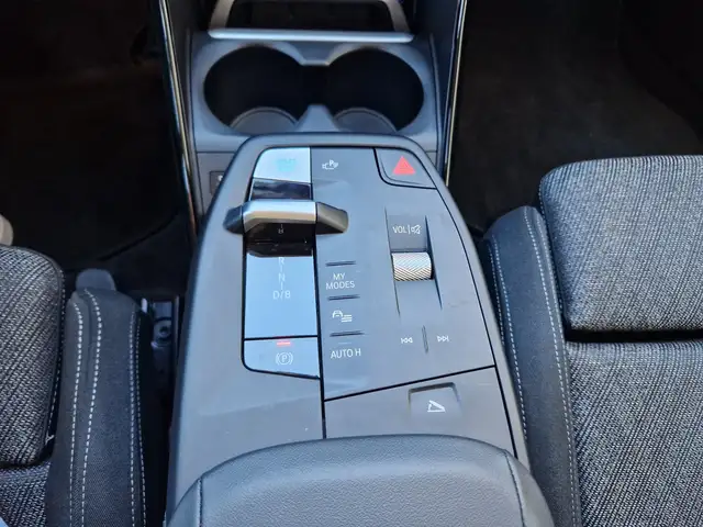 BMW iX1 xDrive30 Ansicht 13