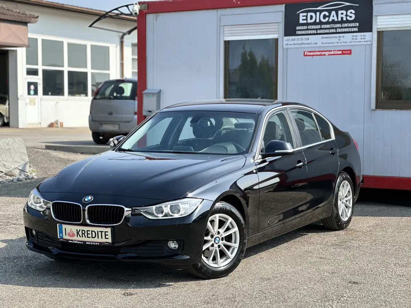 BMW 318 318 d Schwarz - 1