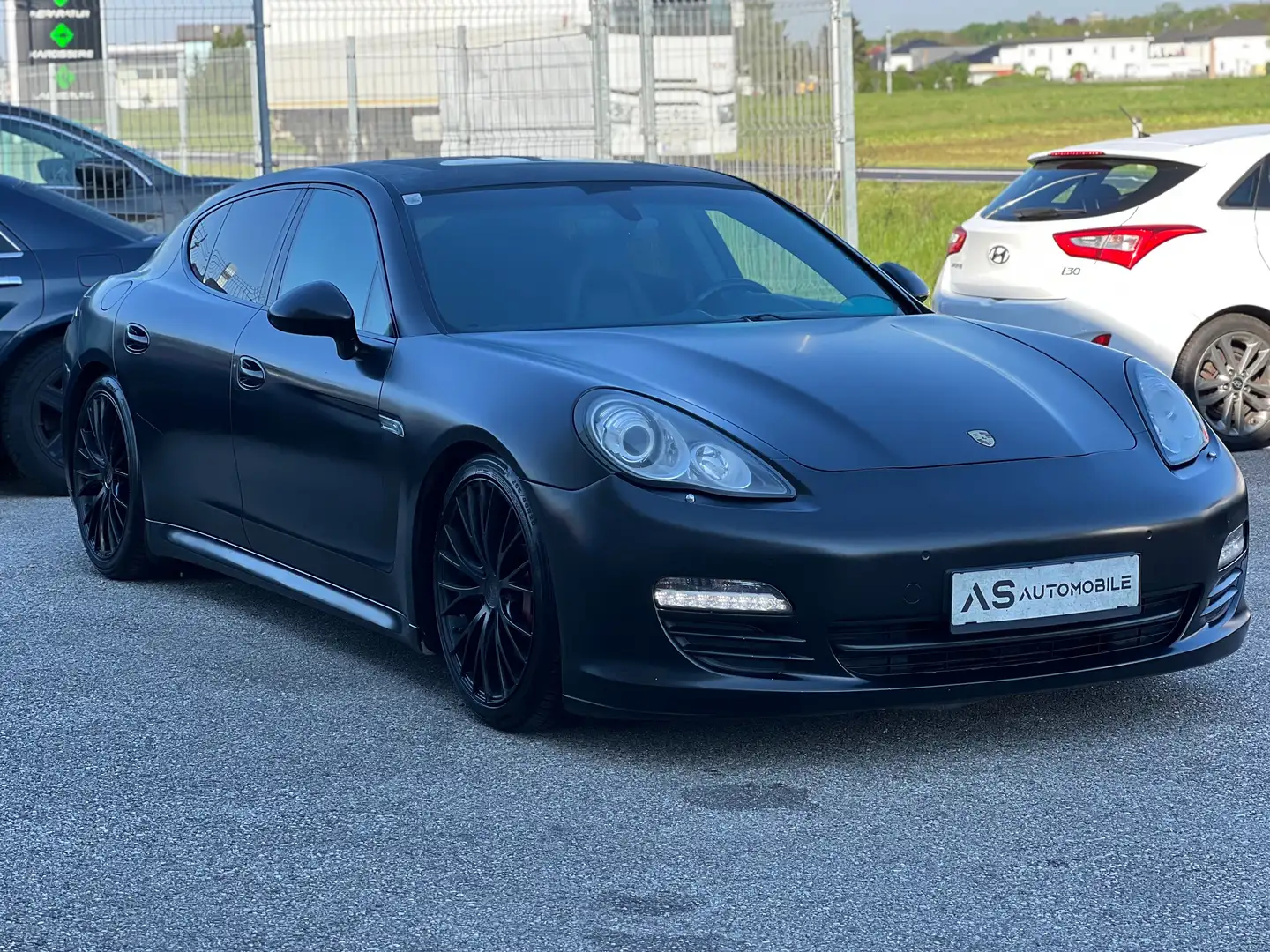 Porsche Panamera 4 S Finanzierung. Grau - 1