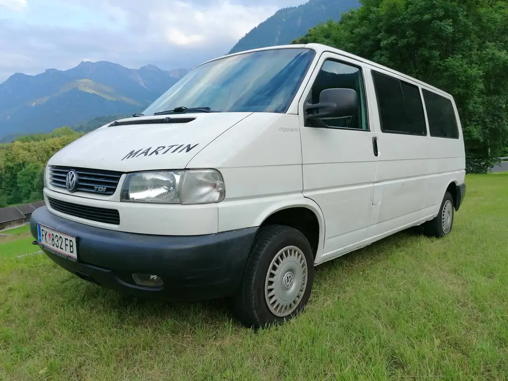Volkswagen T4 Caravelle 1999 из Европы — купить под ключ