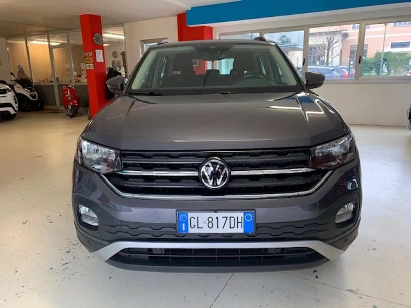 Volkswagen T-Cross T-CROSS-2022-1.0-TSI STYLE 110 CV-DSG. Grau - 1