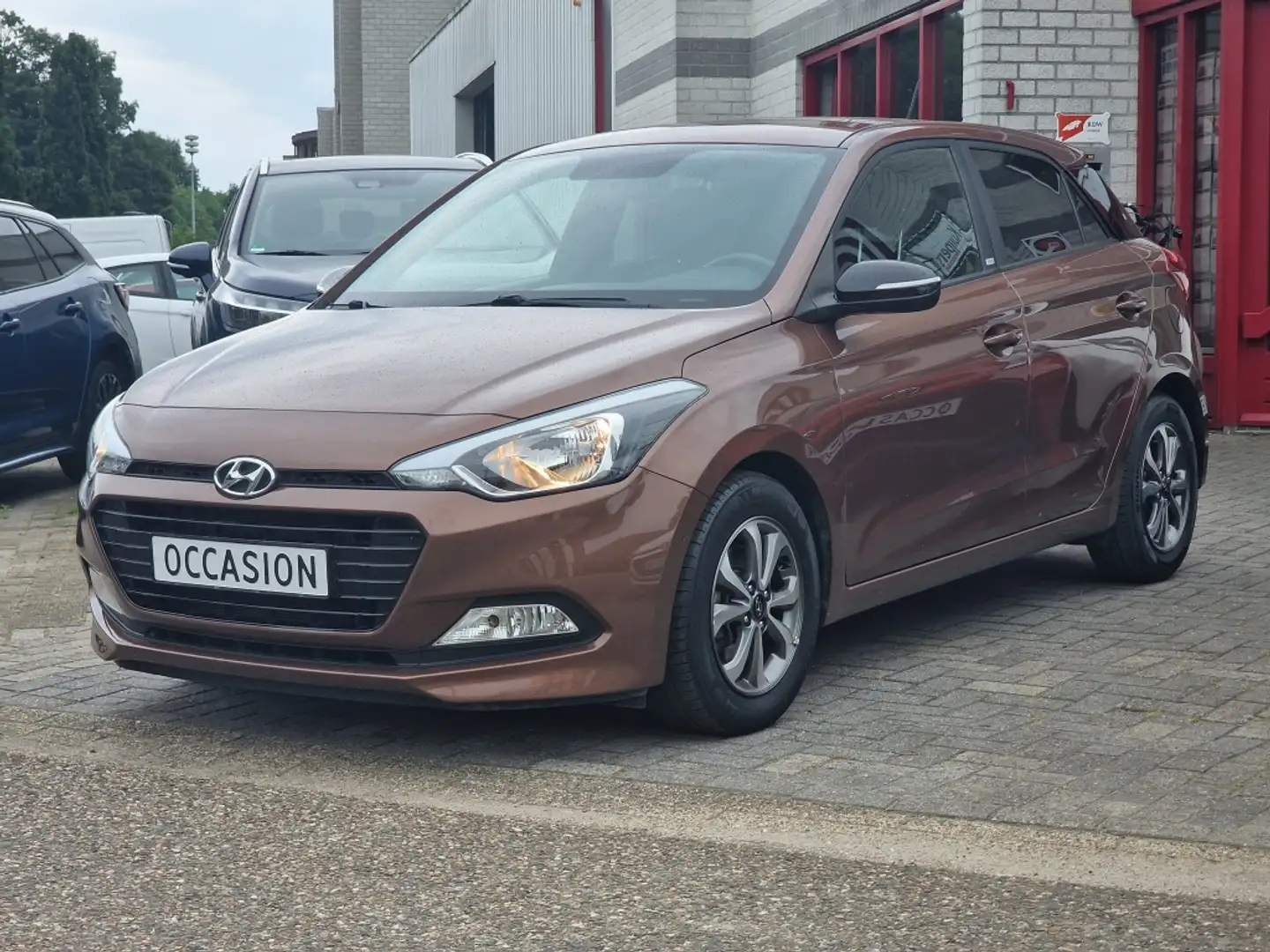 Hyundai i20 i20 1.0 1.0 T-GDI Black Edition Brun - 2