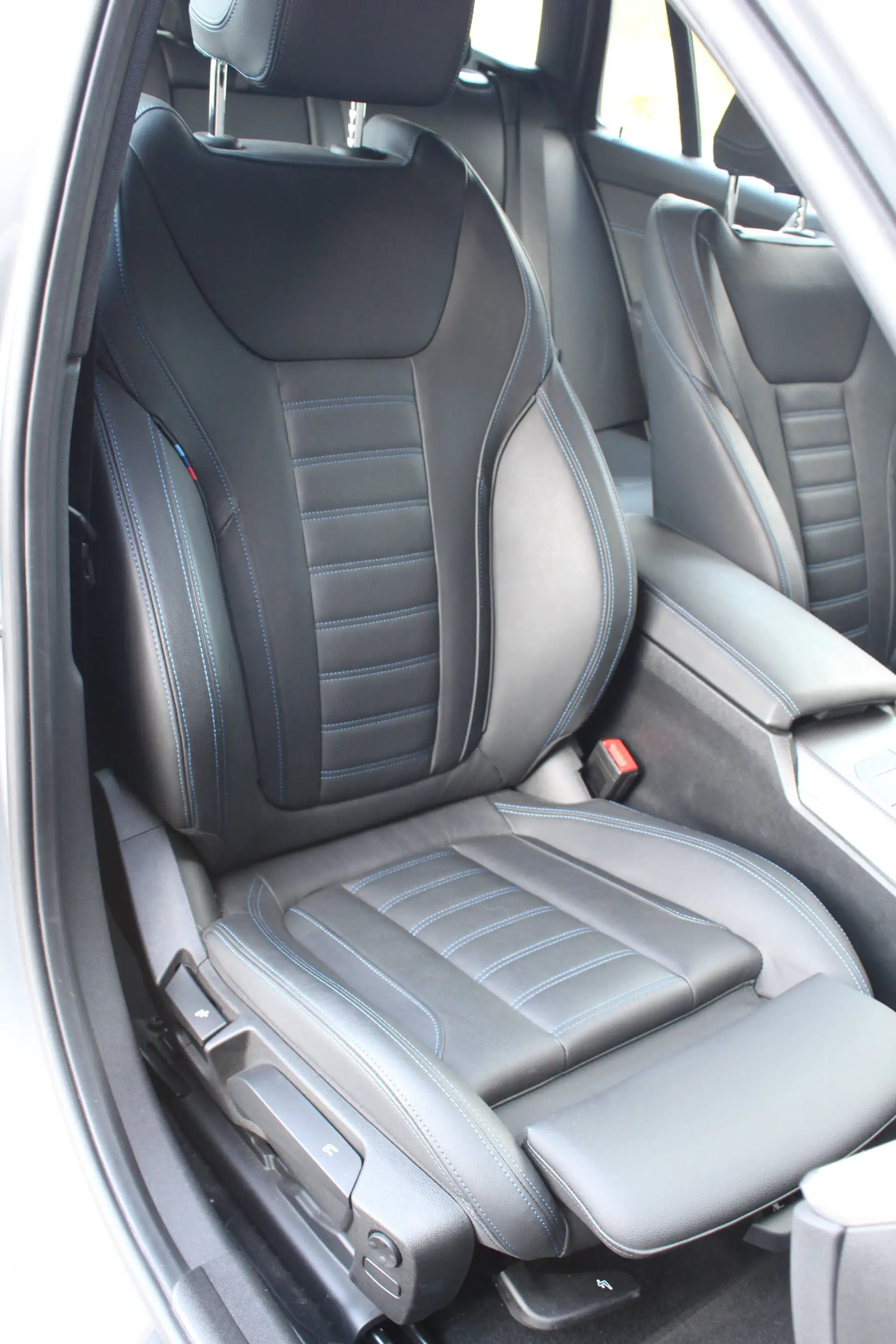 BMW 318 Touring LCi2 M Sport | Leder M Sportstoelen | 848M | Comfort Access | Curved Display — photo 11