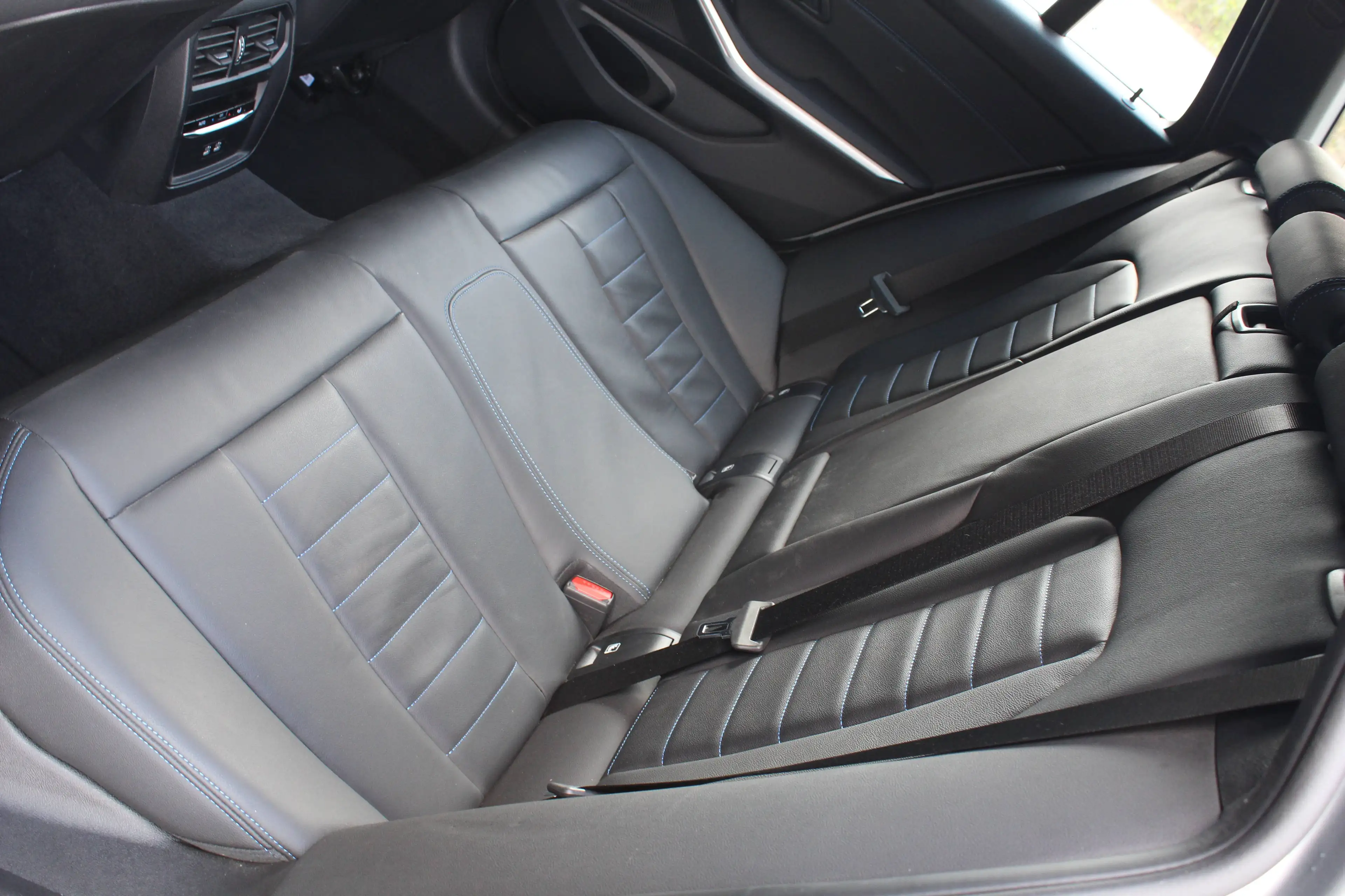 BMW 318 Touring LCi2 M Sport | Leder M Sportstoelen | 848M | Comfort Access | Curved Display — photo 12