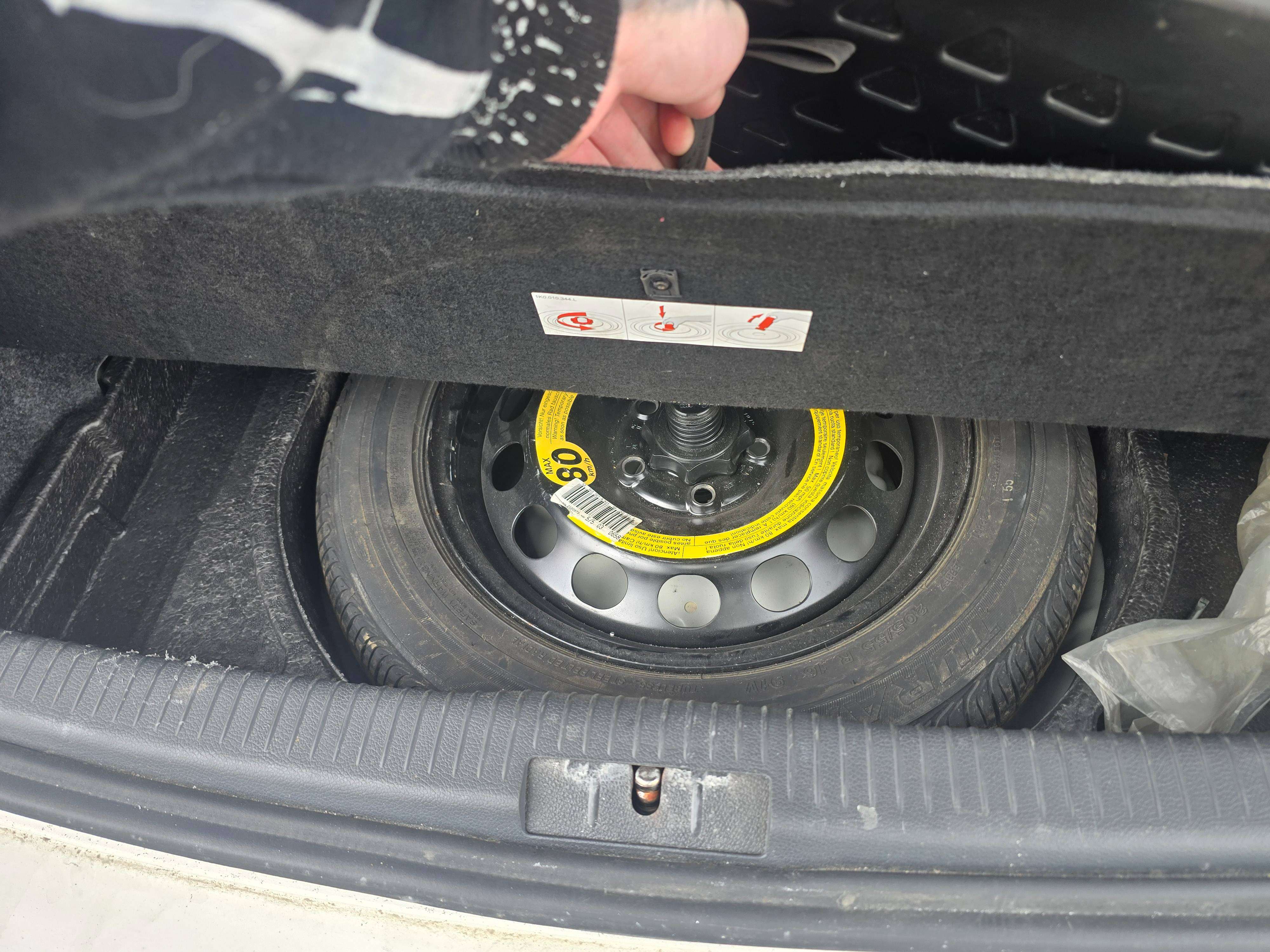 2011 Volkswagen Golf GTI GTI thumb 11