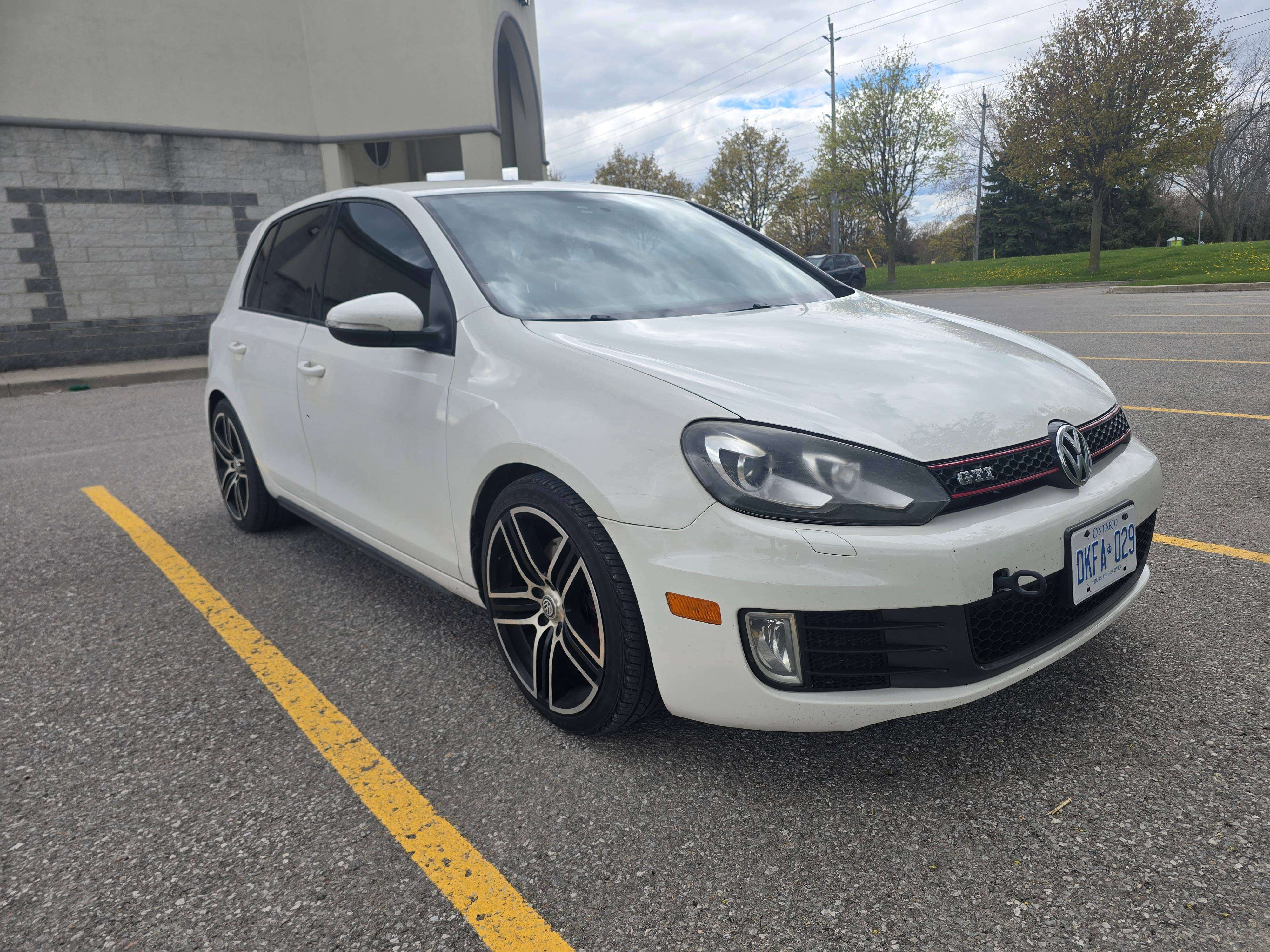 2011 Volkswagen Golf GTI GTI alt 3
