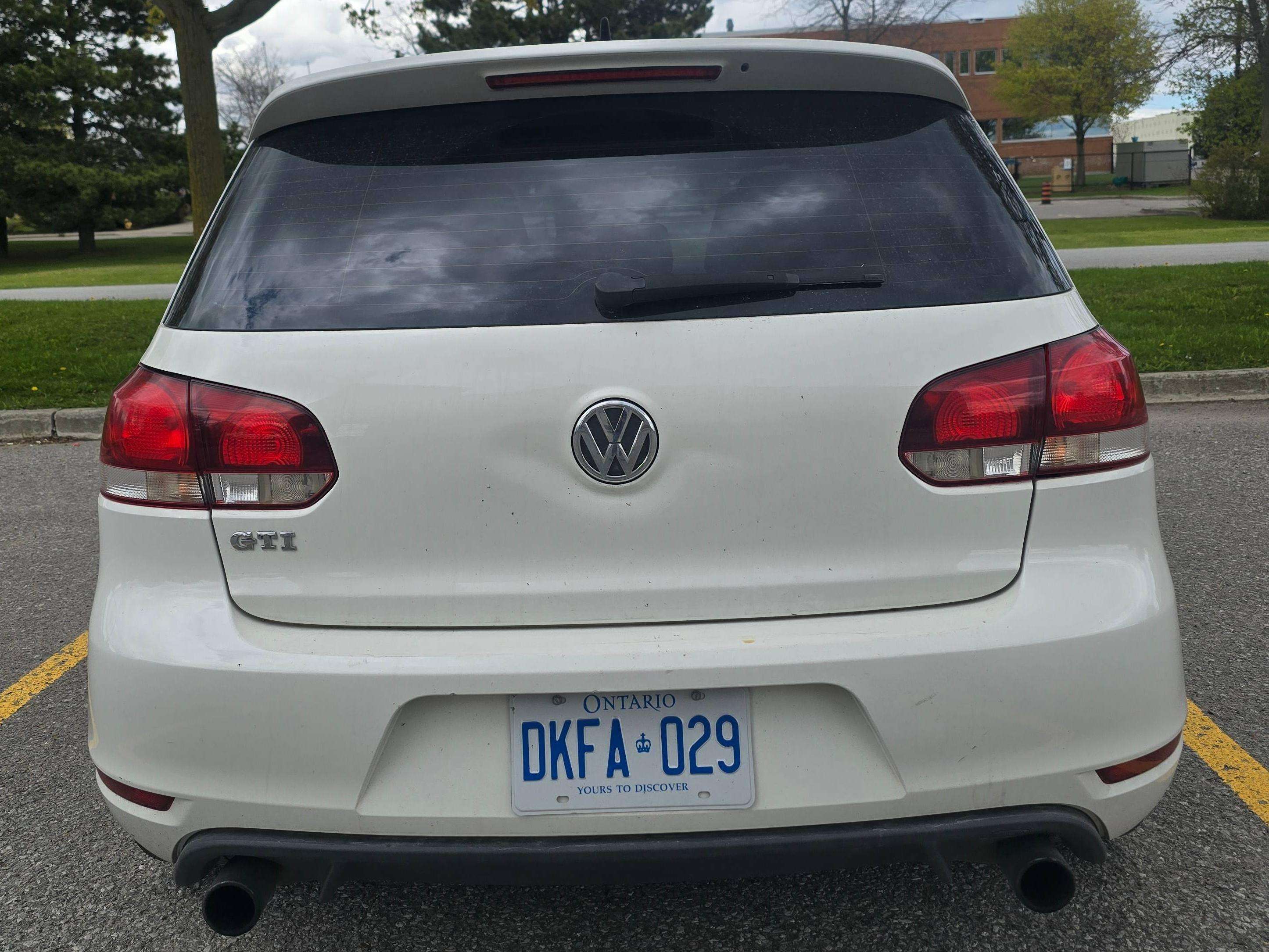 2011 Volkswagen Golf GTI GTI alt 5