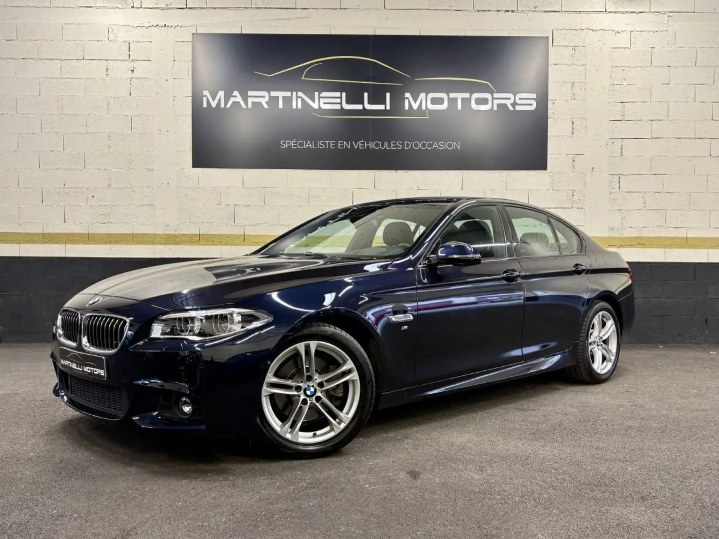 BMW 520 V (F10) 520dA xDrive 190ch M Sport Schwarz - 1