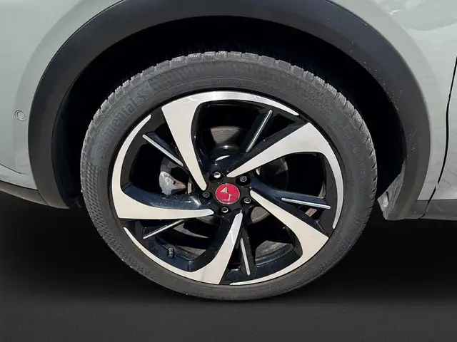 DS Automobiles DS 7 view 8