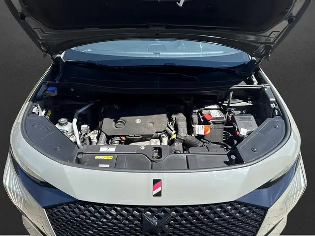 DS Automobiles DS 7 view 6