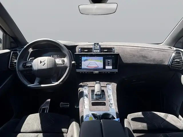 DS Automobiles DS 7 view 10