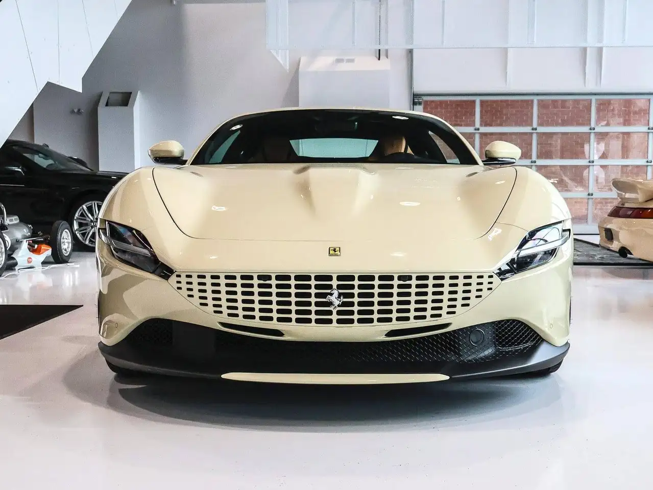 Ferrari Roma снимка Ferrari Roma