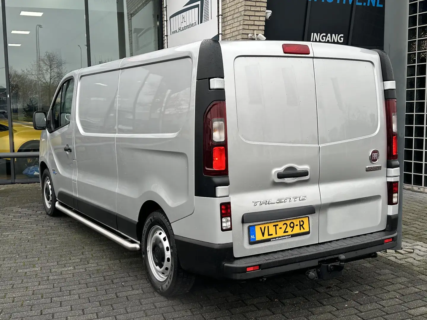 Fiat Talento 2.0 MultiJet L2H1 Basis*A/C*CRUISE*NAVI*HAAK*TEL*3 Grijs - 2