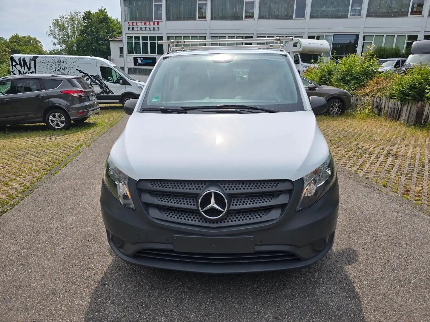 Mercedes-Benz Vito 116 Mixto.6sitze.4x4.Automat.2.5Ahk. Weiß - 1
