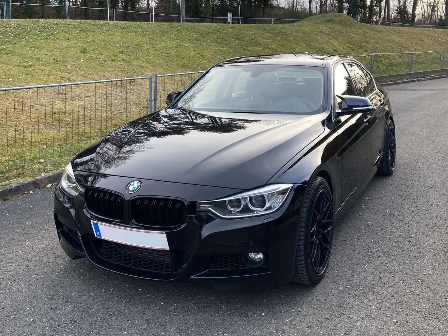 BMW 335 335i (45000km am Motor)! Noir - 1