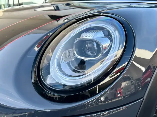 Mini Cooper view 11