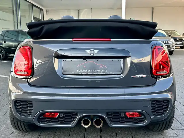 Mini Cooper view 7