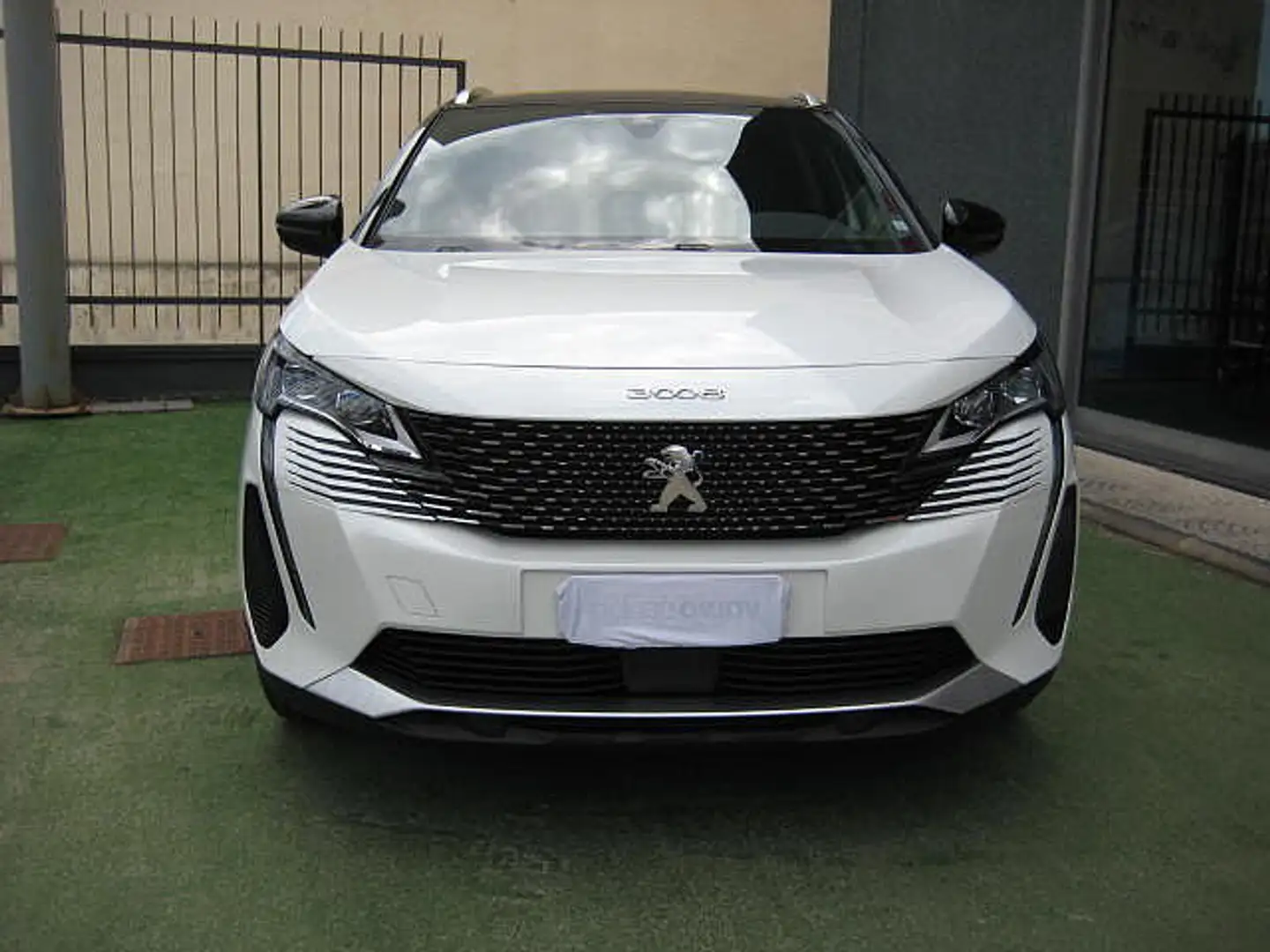 Peugeot 3008 2ª serie Hybrid 225 e-EAT8 Allure Pack Bianco - 1