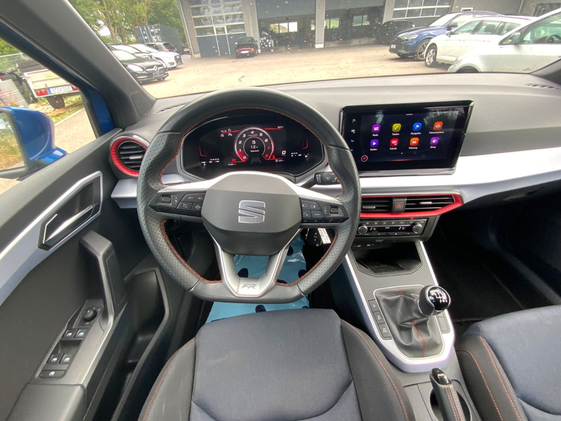 SEAT Arona FR — photo 15