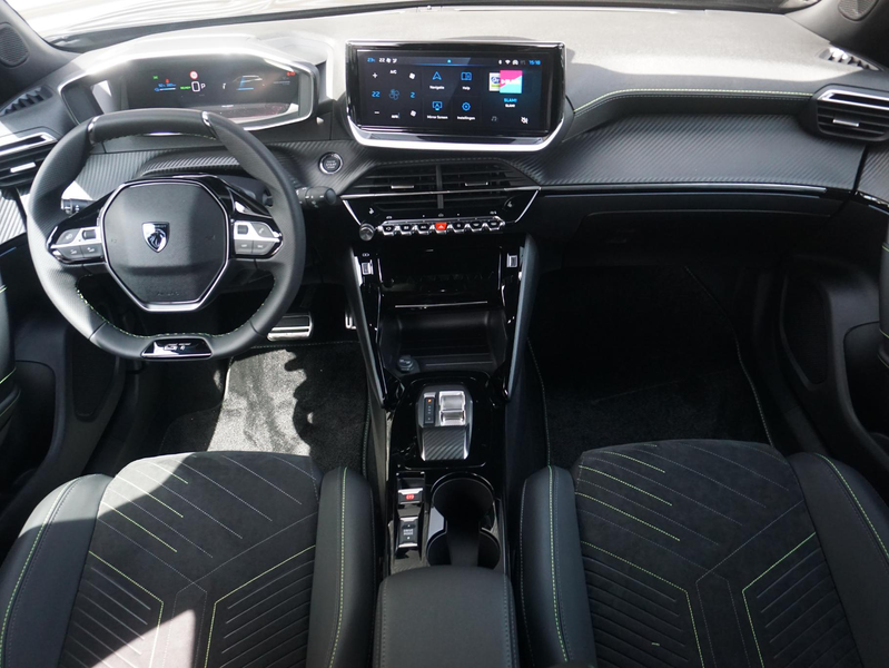 Peugeot e-2008 EV GT Avantage 54 kWh — photo 12
