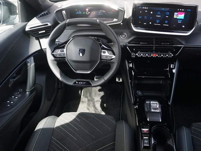 Peugeot e-2008 EV GT Avantage 54 kWh — photo 14