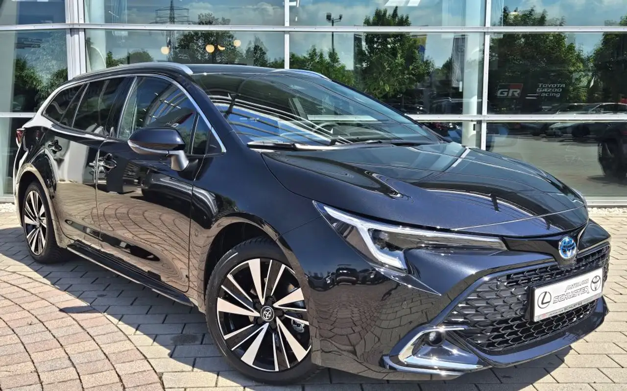 Toyota Corolla 1.8 Hybrid Touring Sports Teamplayer
