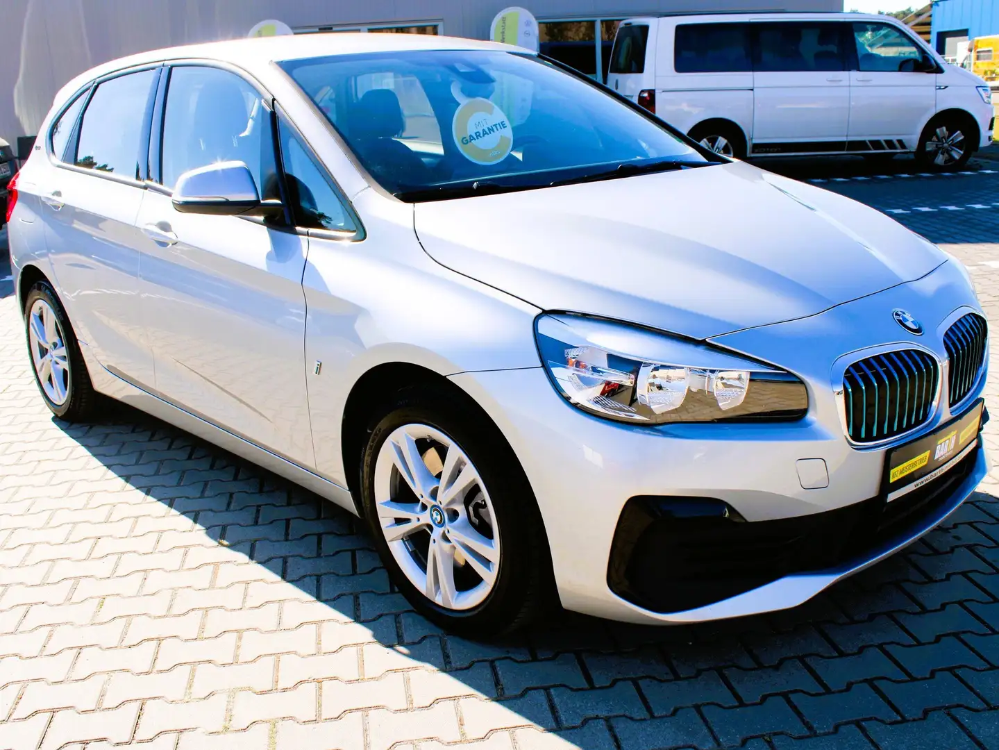 BMW 225 225 xe Advantage*TEMPOMAT*NAVI*SHZ* Silber - 2