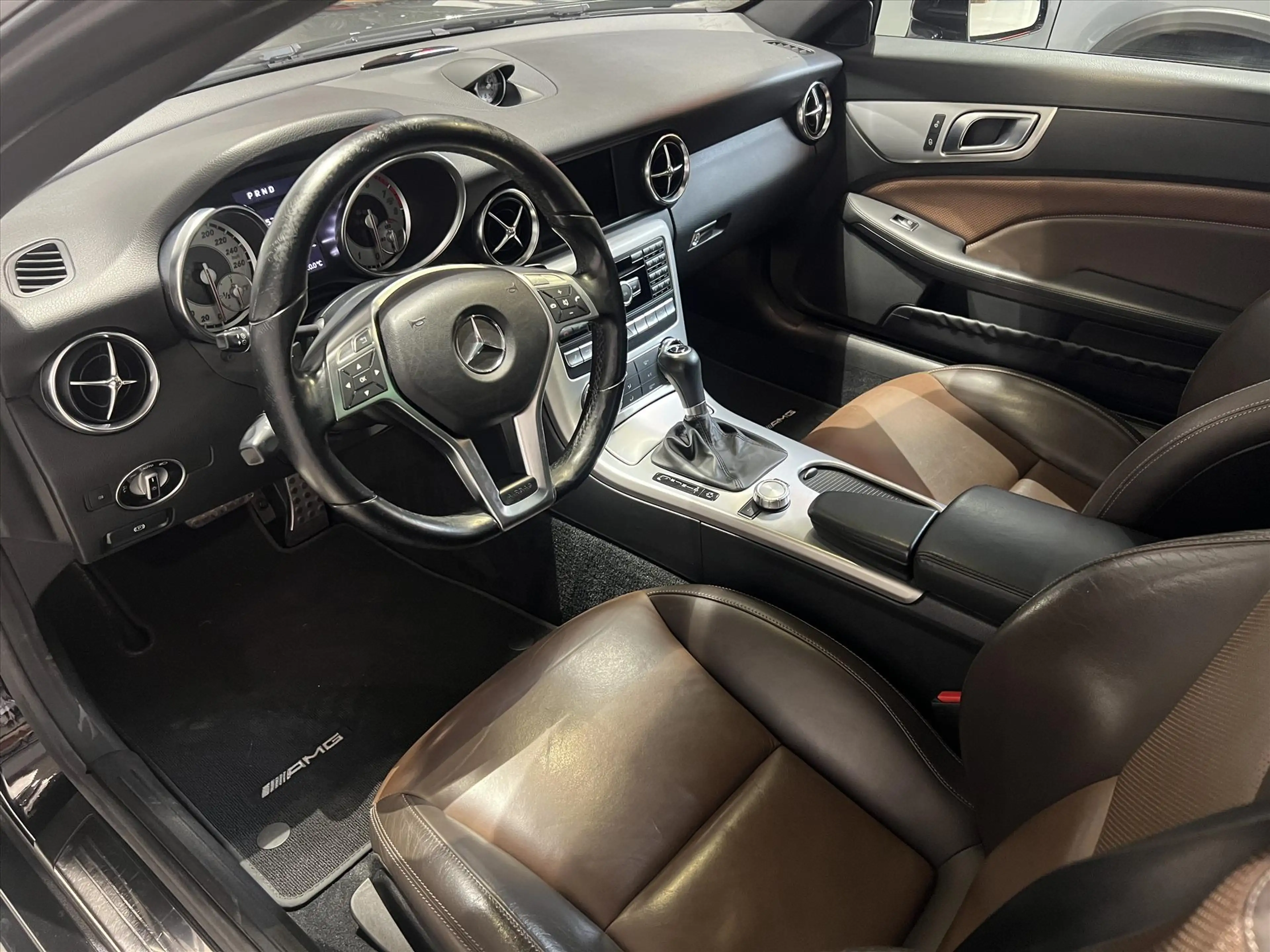 Mercedes-Benz SLK 200 SLK200 AMG AUT7, airscarf, Pano, top-staat — photo 15