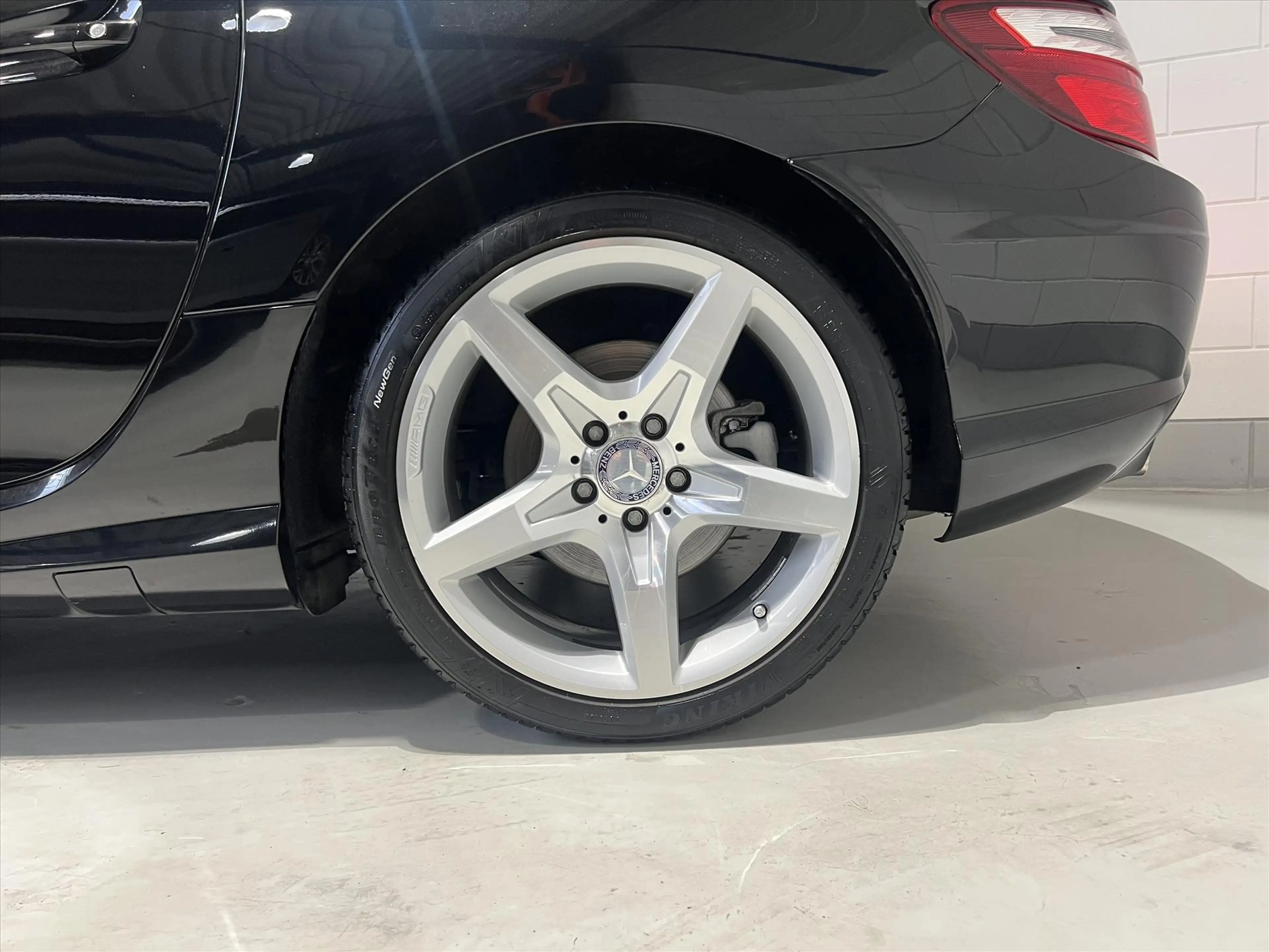 Mercedes-Benz SLK 200 SLK200 AMG AUT7, airscarf, Pano, top-staat — photo 13