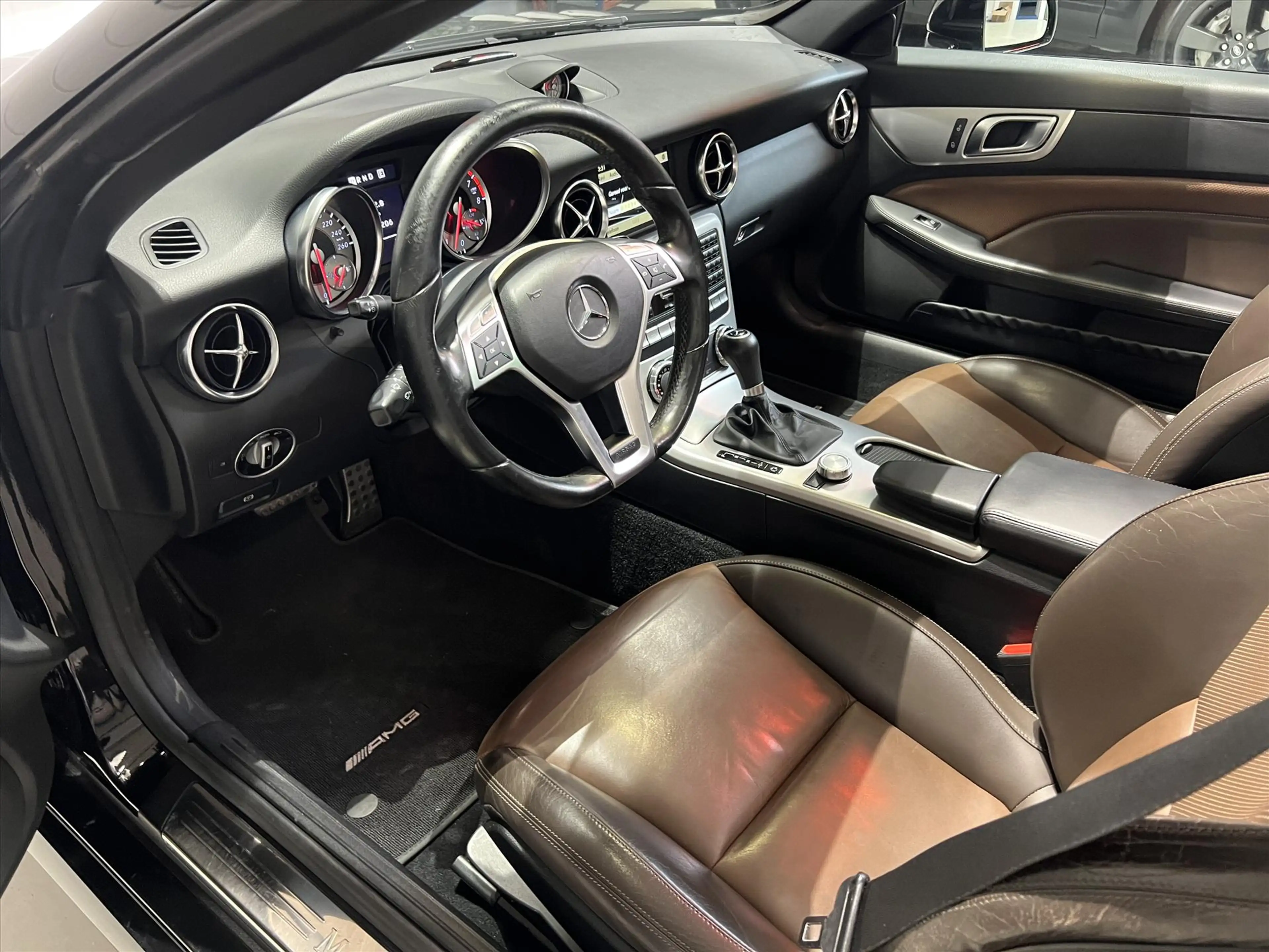 Mercedes-Benz SLK 200 SLK200 AMG AUT7, airscarf, Pano, top-staat — photo 4