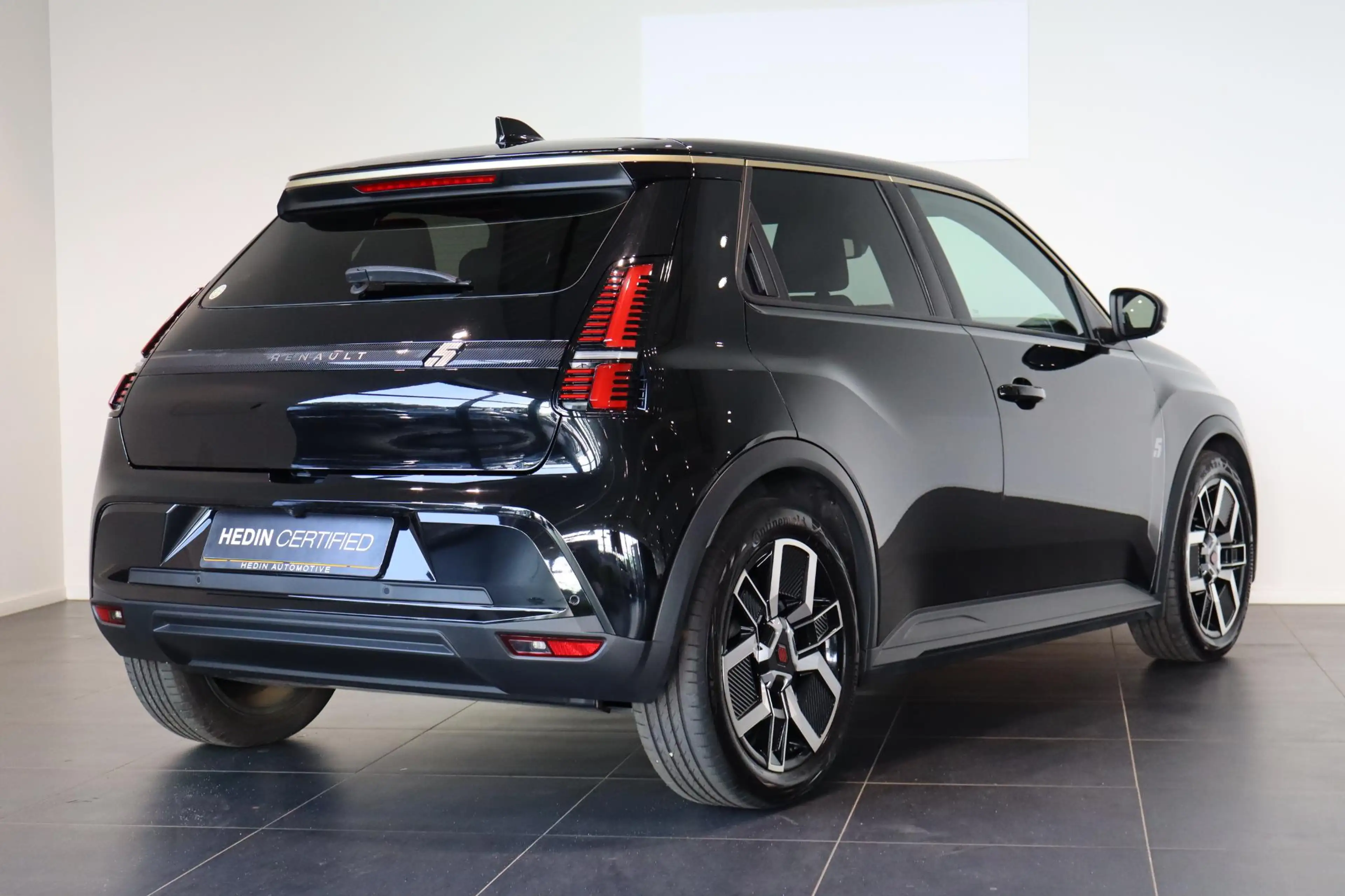 Renault R 5 comfort range techno 52 kWh — photo 2