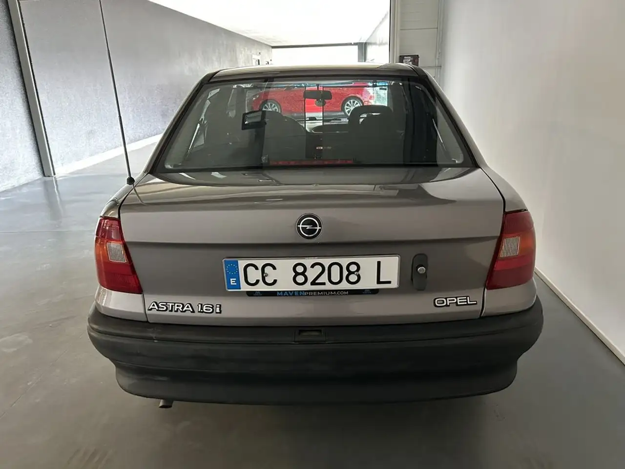 Opel Astra 1.6I 75 cv Sedan GLS, foto 10