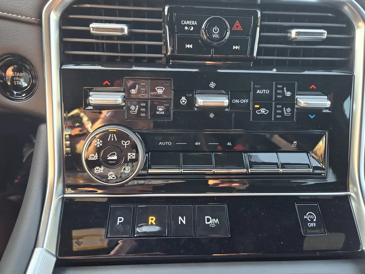 Nissan Armada снимка Nissan Armada