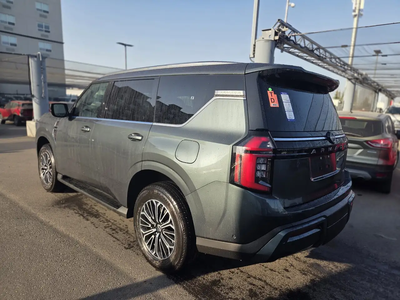 Nissan Armada снимка Nissan Armada
