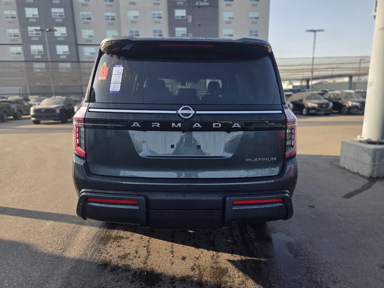 Nissan Armada снимка Nissan Armada