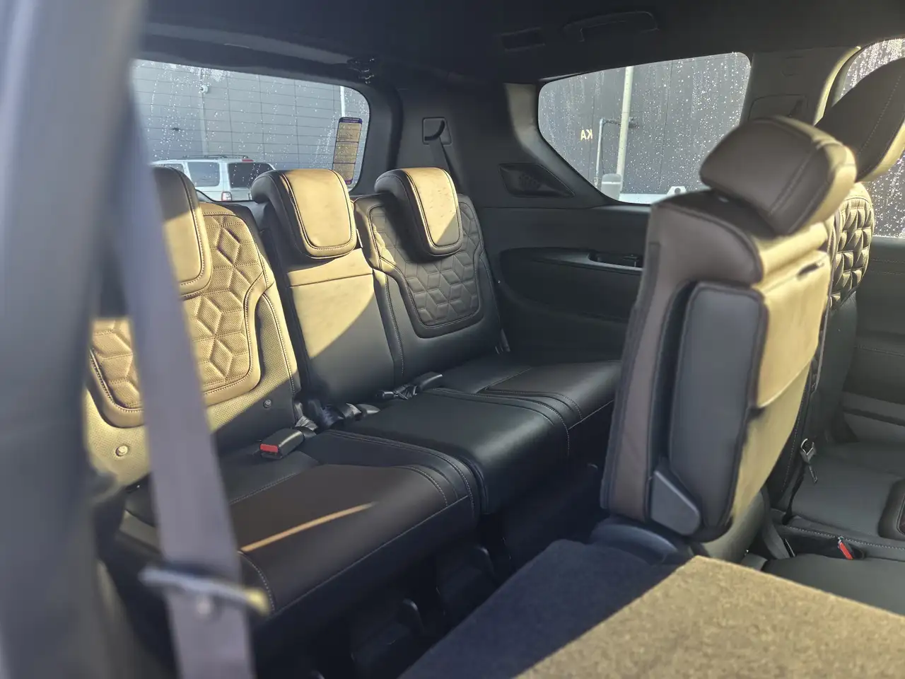 Nissan Armada снимка Nissan Armada